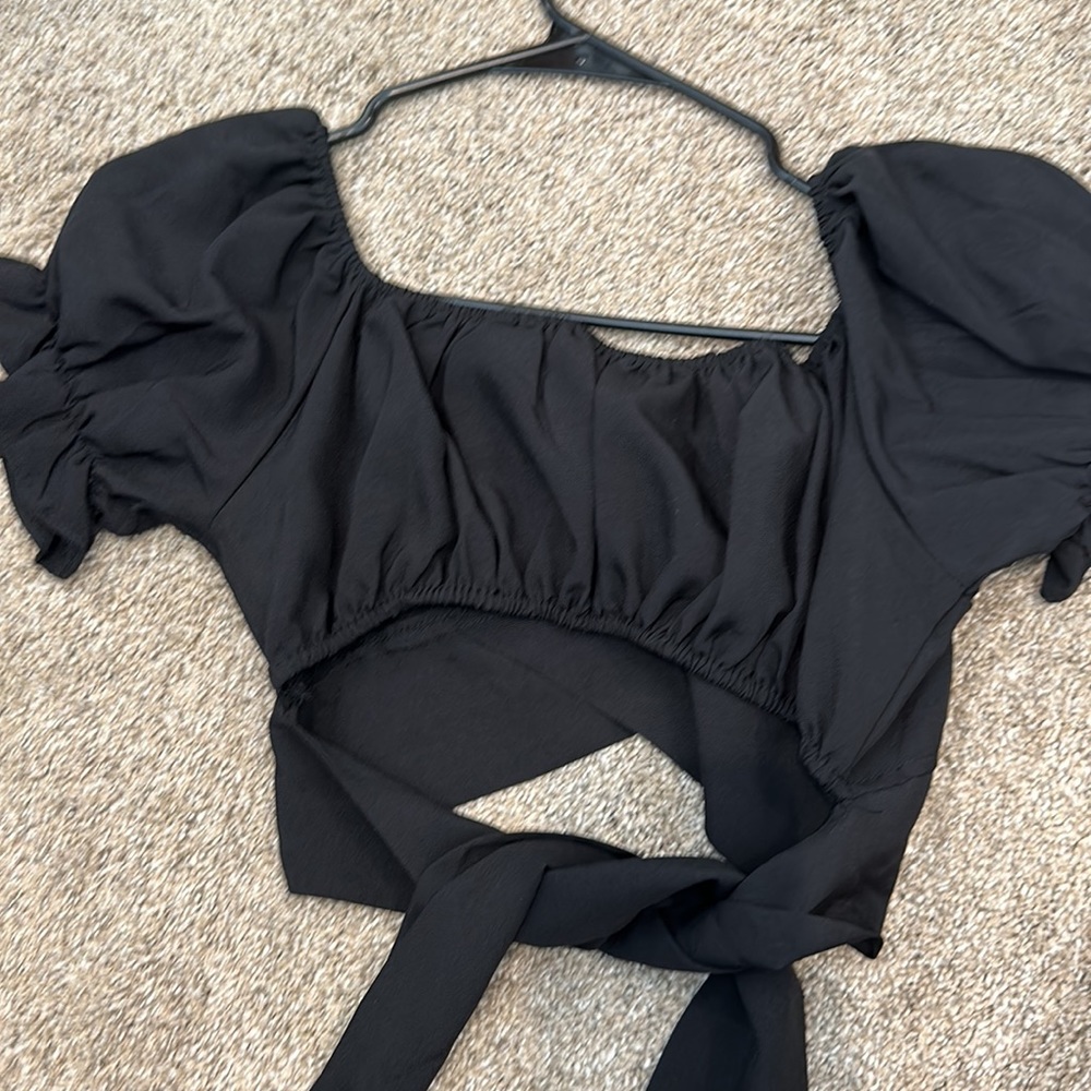 Crop top - Picture 2 of 2